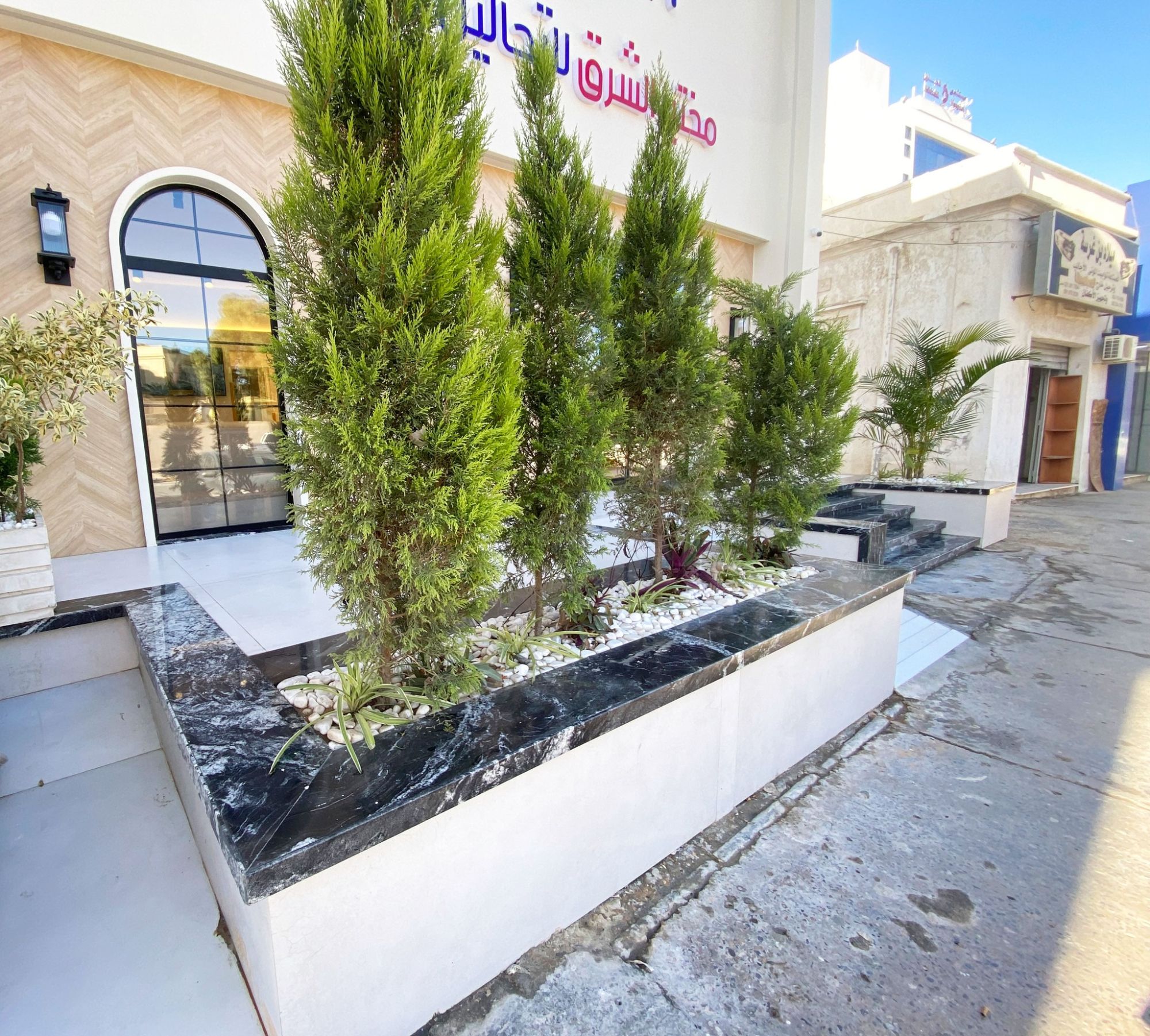 Stairs and Basins with Black Forest Granite for One of Al-Sharq Medical Laboratories Branches